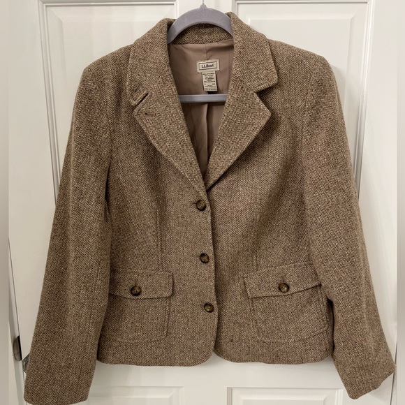 L.L. Bean Jackets & Blazers - LL Bean Vintage Tan Brown Herringbone Tweed Blazer Medium